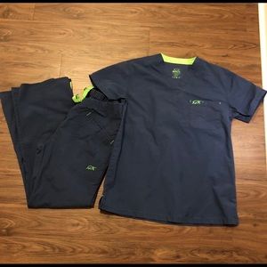 XS Iguana Med scrub set